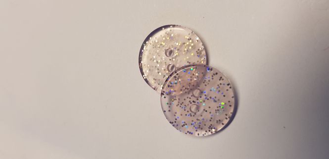 Hovedbilde Knapp 2-hulls glitter 20 mm. ...