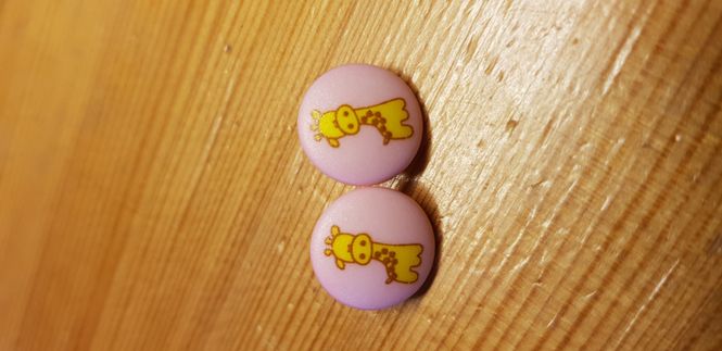 Hovedbilde Øyeknapp Giraff 13mm. rosa